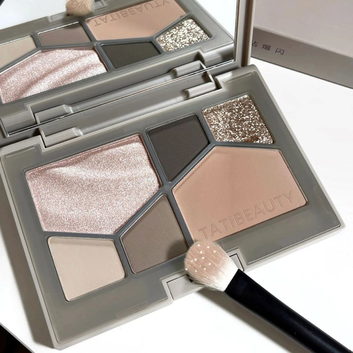 Blush and Eyeshadow - Shimmery and Matte in 6 Earthy Colors