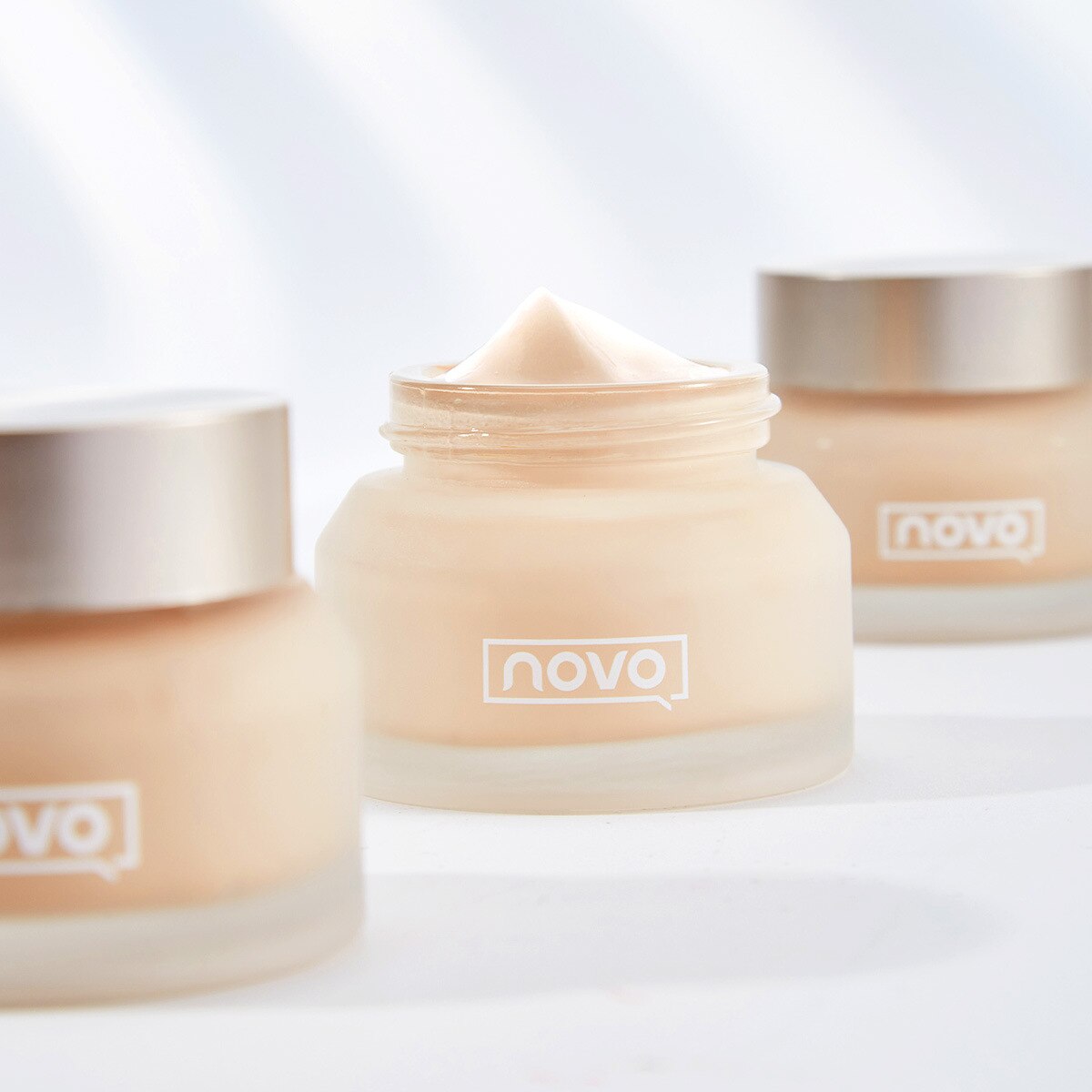 NOVO New Soft Light Foundation Cream